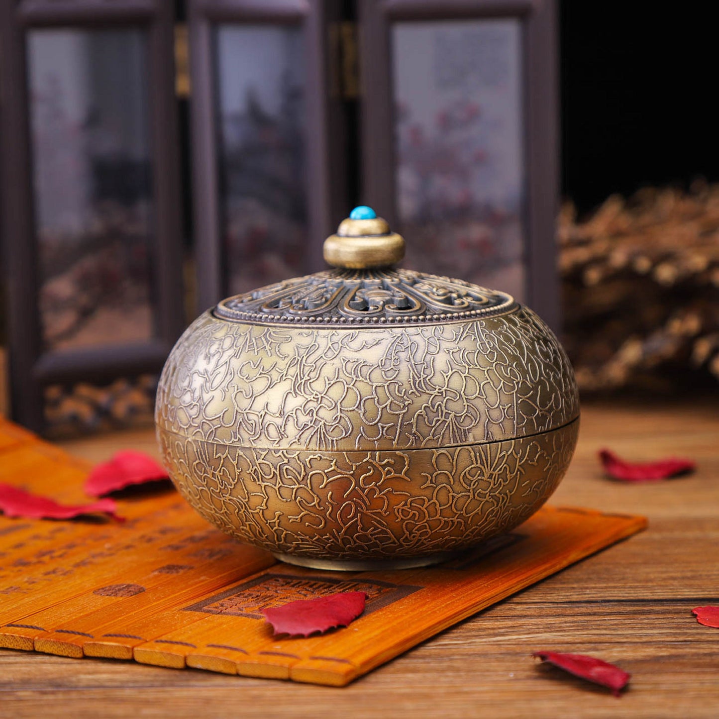 Tibetan Lotus Incense + Plato Santo Holder