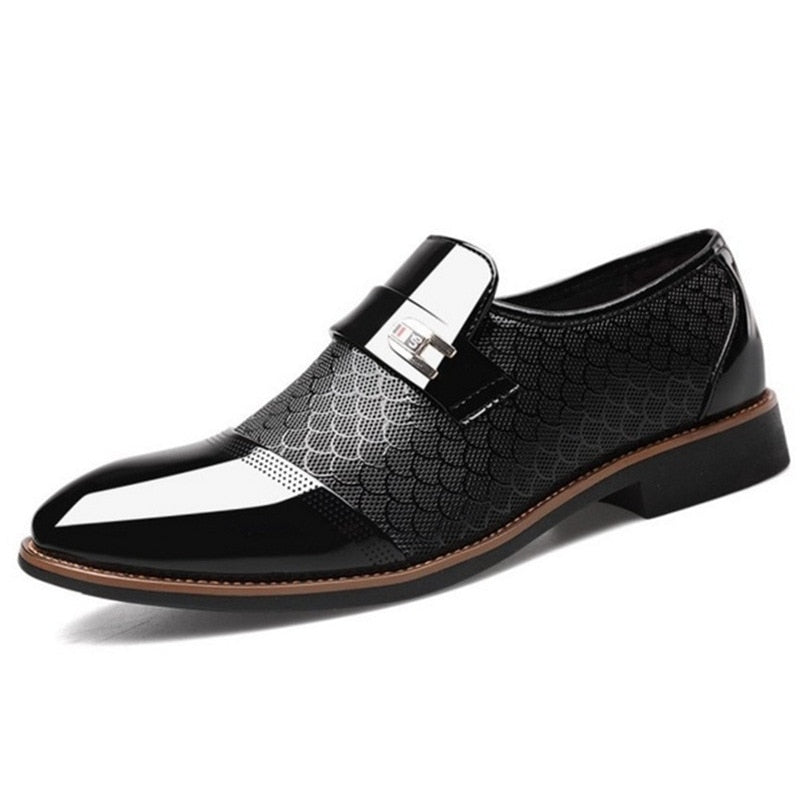 Men shoes Leather Embossing Classic Fashion Luxury men shoes Wear-resistant Non slip Mans footwear Anti-slip Black shoes